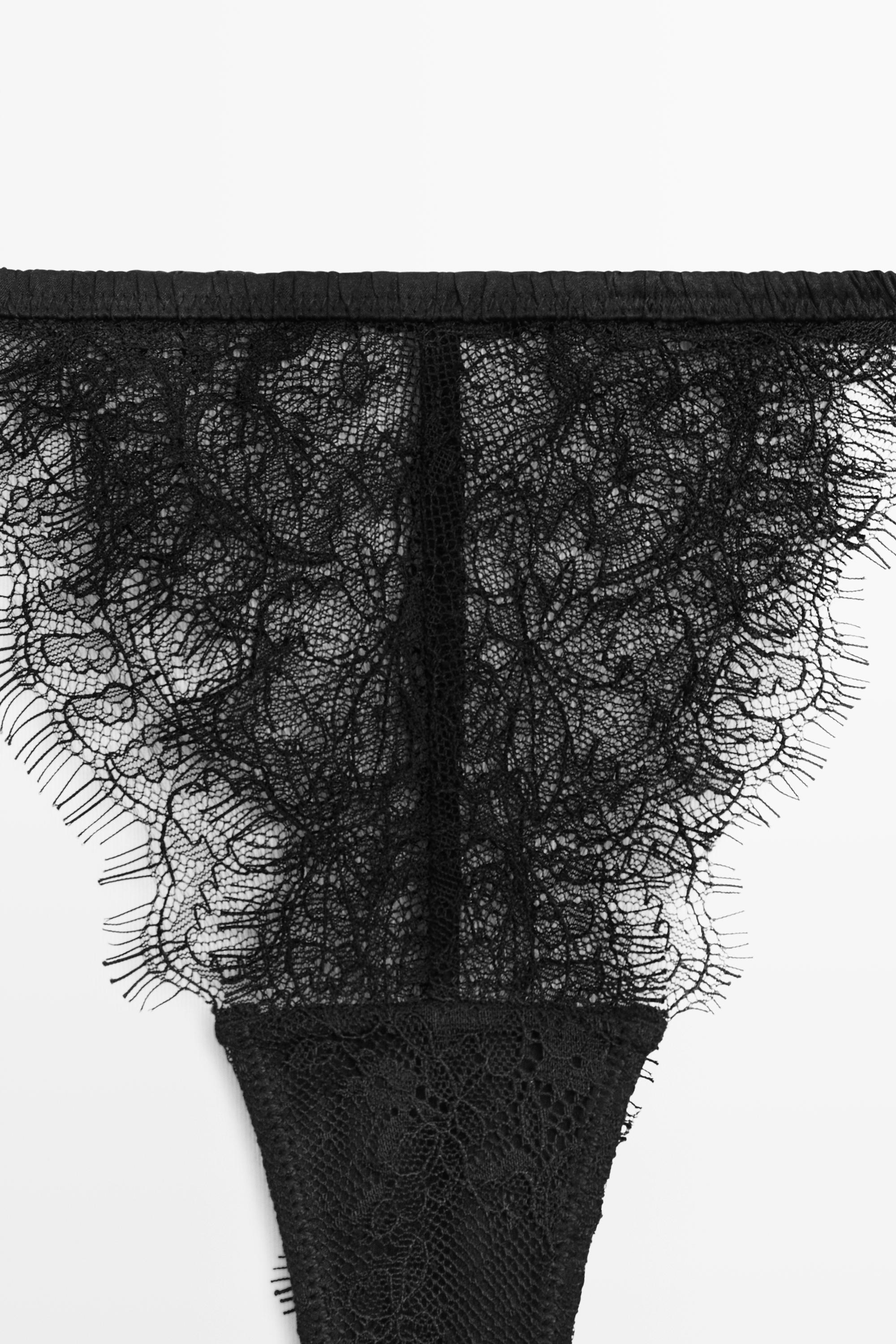 String dentelle à vagues